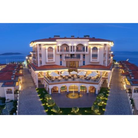 Adalar Otelleri: Eşsiz Tatil Deneyimi