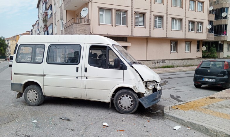 Bafra'da trafik kazası: 2 yaralı