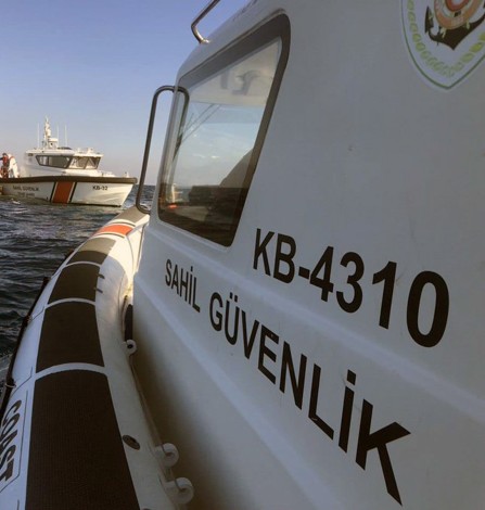 Bodrum'da düzensiz göçmen botu battı: 6 kayıp