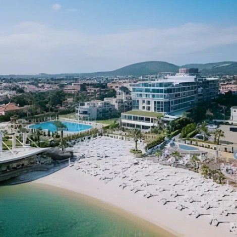 Çeşme Ilıca Otelleri: Termalin ve Denizin Buluştuğu Eşsiz Tatil Noktası