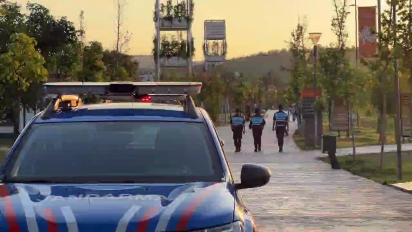 Gaziantep'te Jandarma yaya devriyesi görev başında