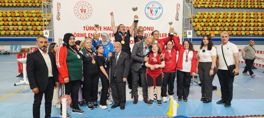Görme Engelliler Türkiye Halter Şampiyonası Ankara'da başladı