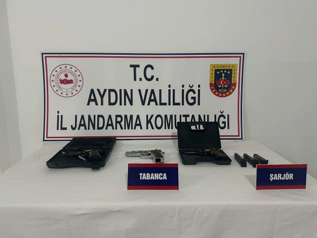 Güzelçamlı’da üç adet tabanca ele geçirildi