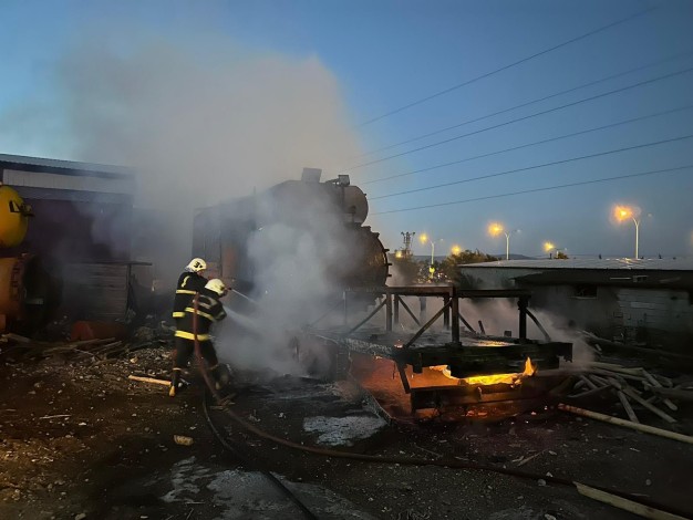 Kahramanmaraş'ta iş yeri yangını