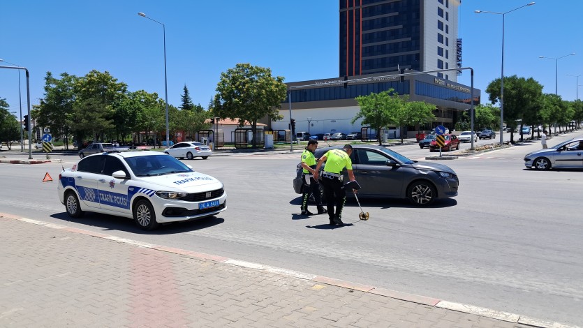 Karaman’da otomobil ile motosiklet çarpıştı: 1 yaralı