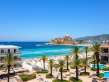 Kızkalesi Otelleri: Masalsı Bir Tatil Deneyimi