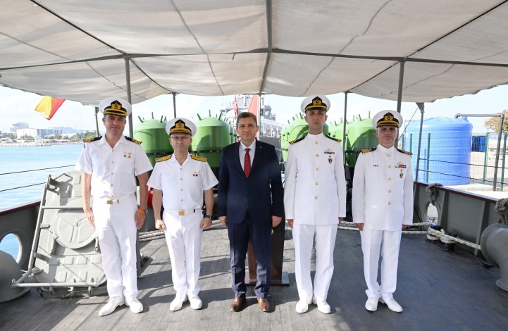 Nusret Mayın Gemisi Antalya Limanı’nın onur konuğu oldu