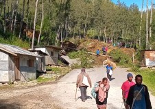 Papua Yeni Gine'de toprak kayması: 100'den fazla ölü olduğu tahmin ediliyor