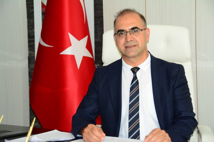 Prof. Dr. Akdağ'dan KBB ilgili İngilizce eser