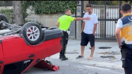 Sarıyer'de alkollü sürücü takla attı, hasar gören aracına bakarak ağladı