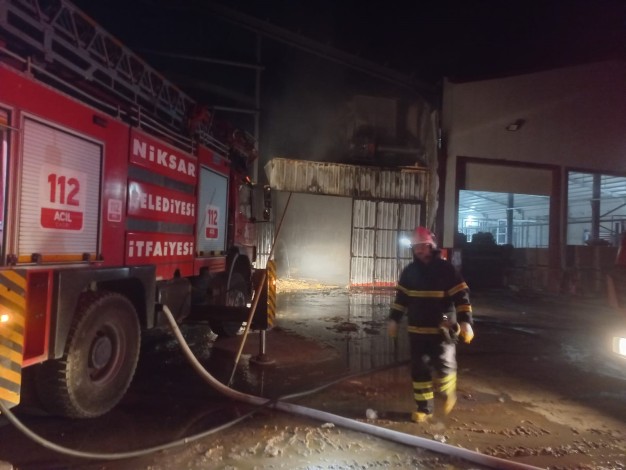 Tokat'ta 1 haftada aynı fabrikada ikinci yangın