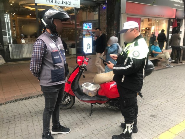 Trafiğe kapalı olan yaya bölgelerinde trafik denetimi